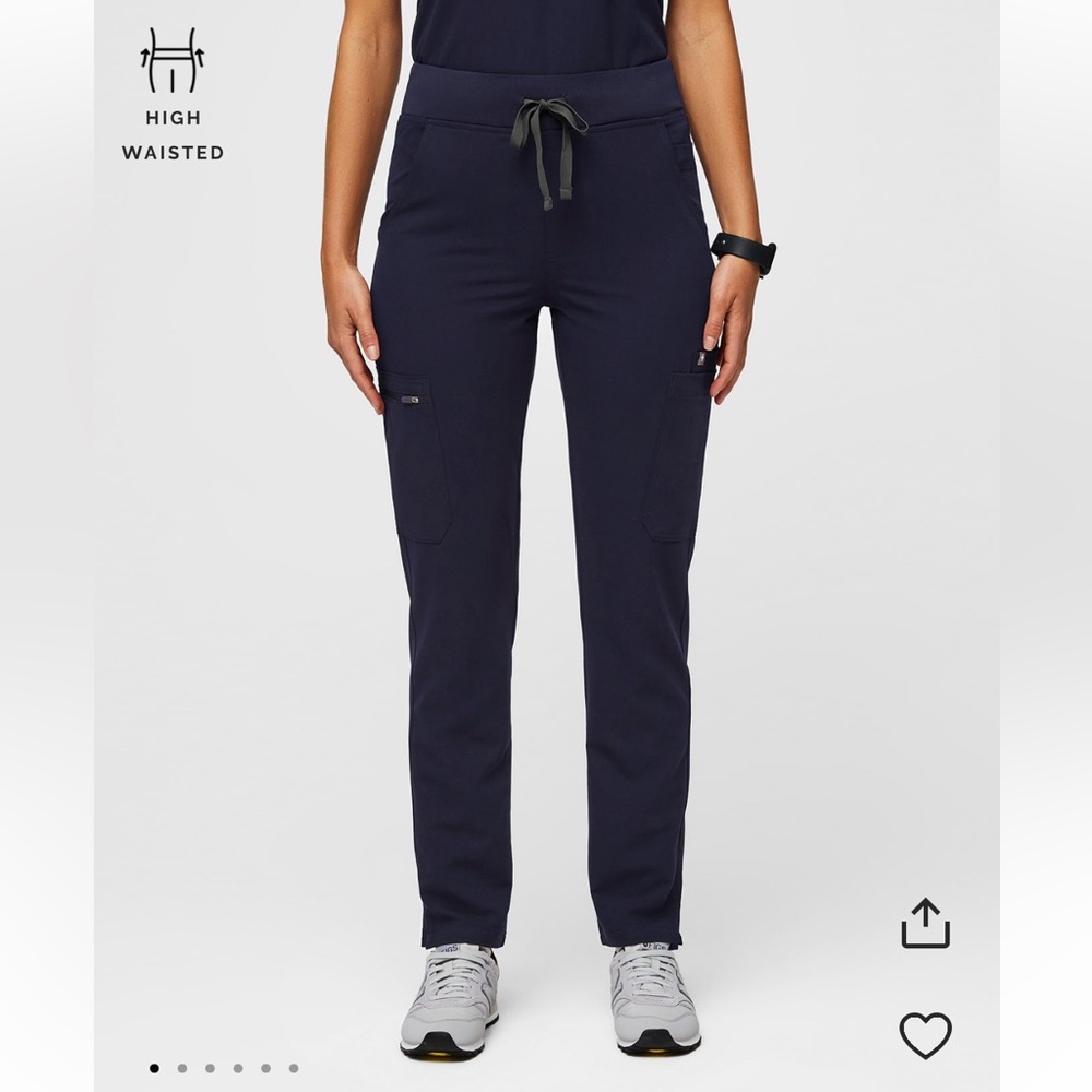 Figs - High waisted Yola skinny scrub pants in navy blue